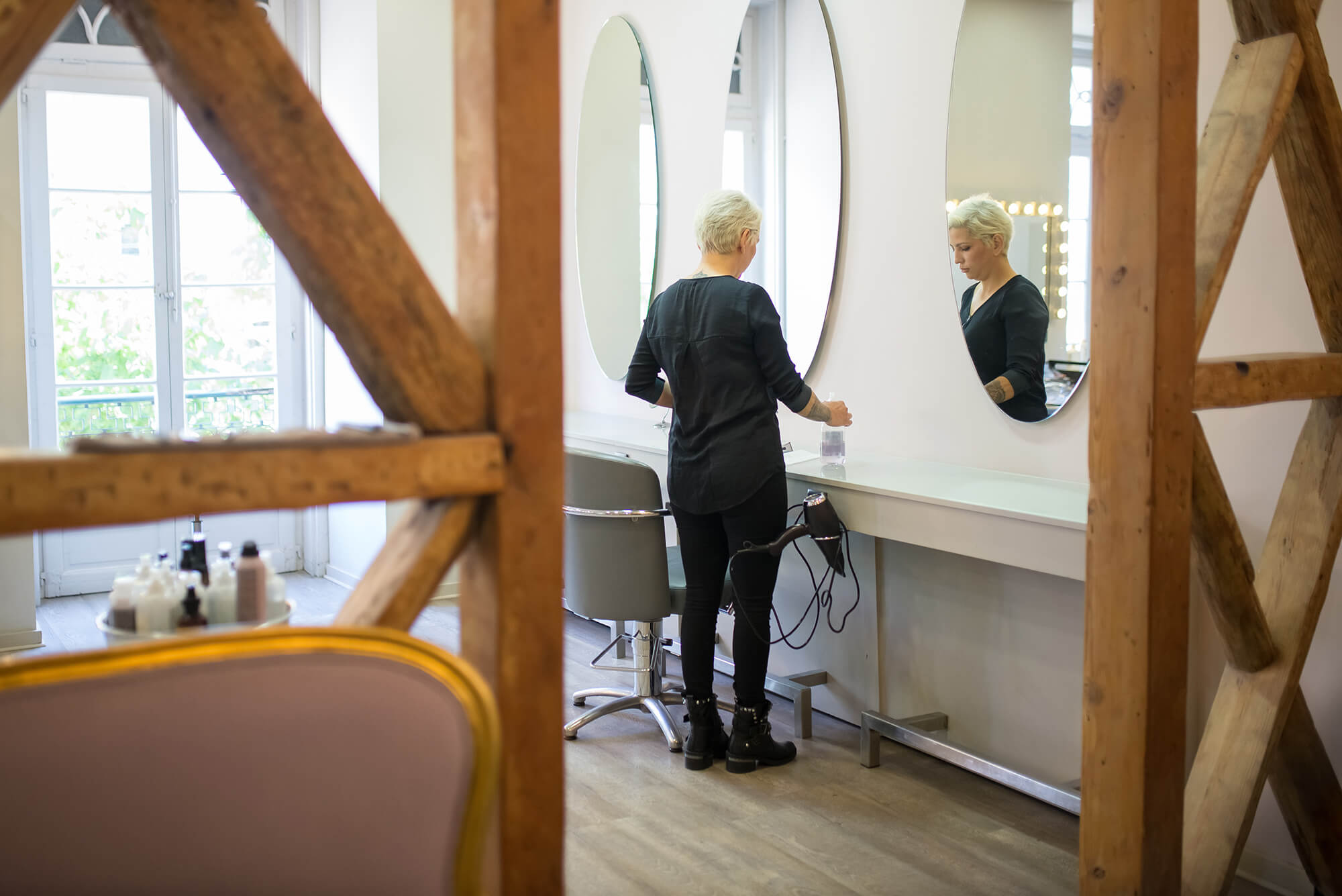 independent hairdresser